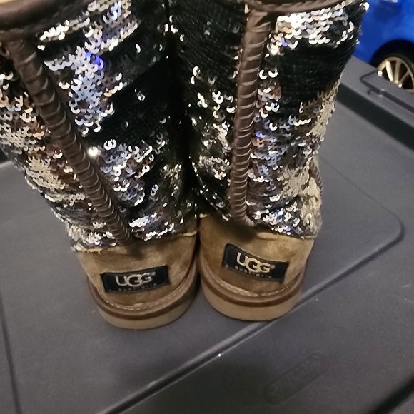 UGG Sequin Boots - Picture 1 of 4